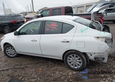 2016 Nissan Versa 1.6 S/1.6 S+/1.6 Sl/1.6 Sv z USA, uszkodzony, nr VIN 3N1CN7AP2GL846021